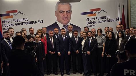Գյումրիի տրանսպորտային համակարգը կաթվածահար է եղել աննախադեպ ուժեղ կարկուտի հետևանքով